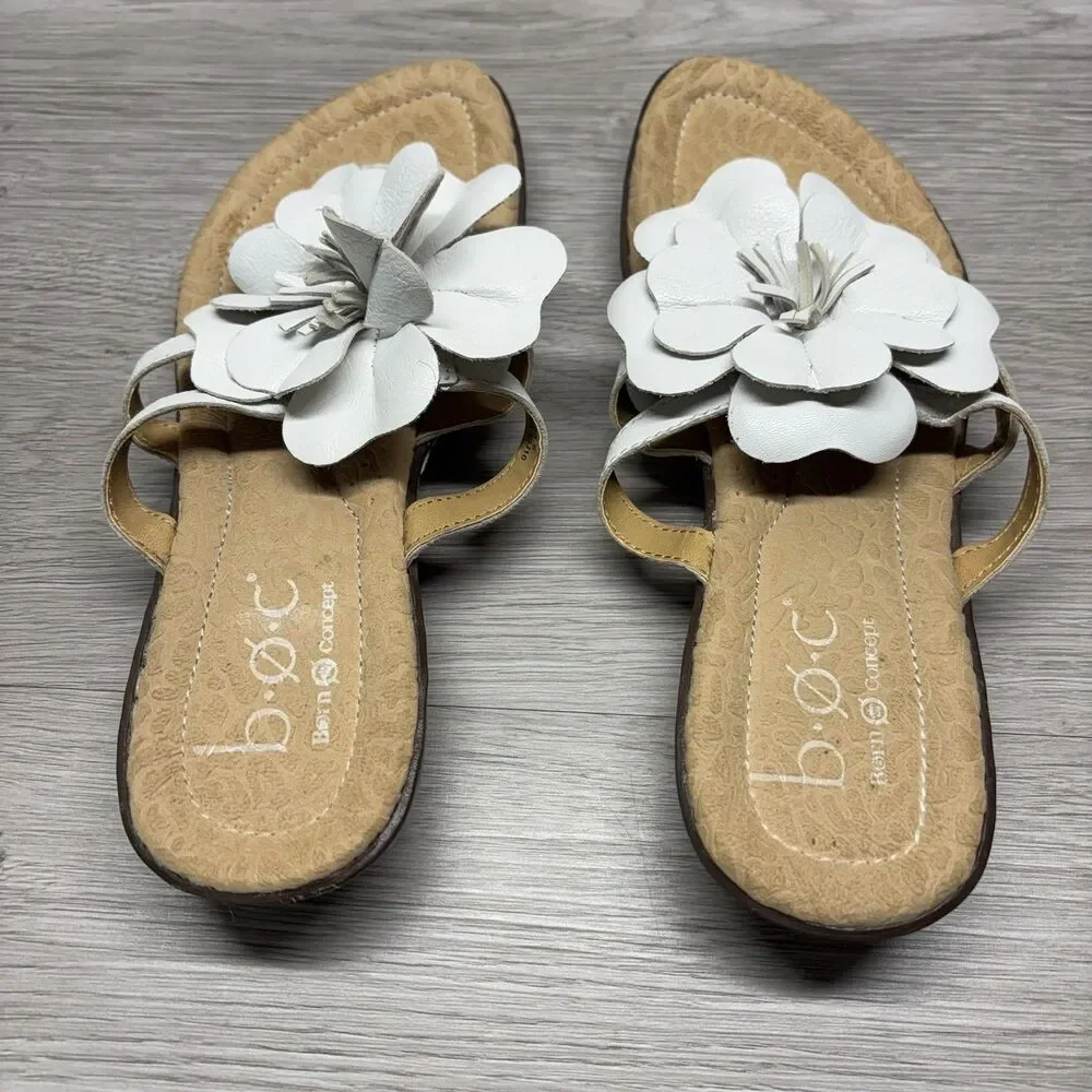 Born Sandals Size 6 White Flower Open Toe Flat Mai Floral Boho Thong Summer